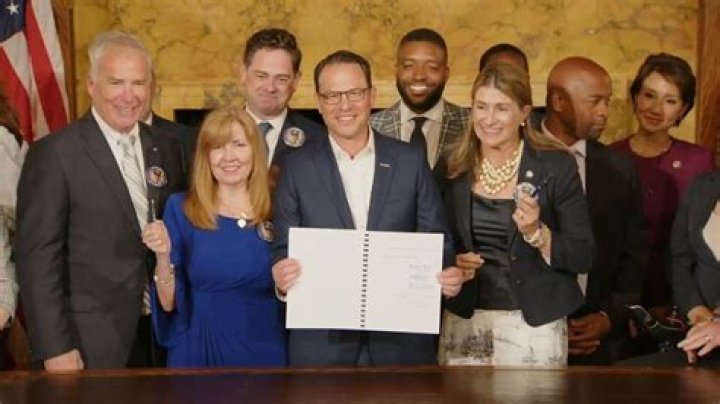 Discover John Hendricks's Net Worth: Uncovering the Fortune Behind AMC