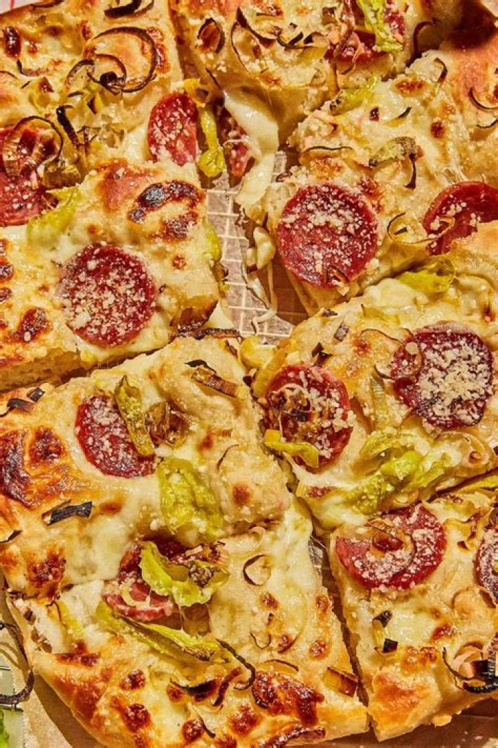 Pepperoncini Pizza: A Delicious Twist on a Classic Favorite